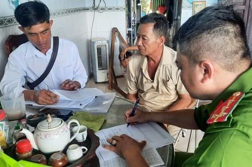 Bắt tàu cá chở 9 thiết bị giám sát hành trình tàu khác