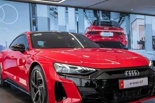 Triệu hồi bộ đôi xe điện Audi tại Việt Nam do lỗi pin