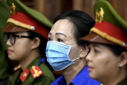 'Số phận' 2 túi Hermes bạch tạng của bị cáo Trương Mỹ Lan được quyết ra sao?