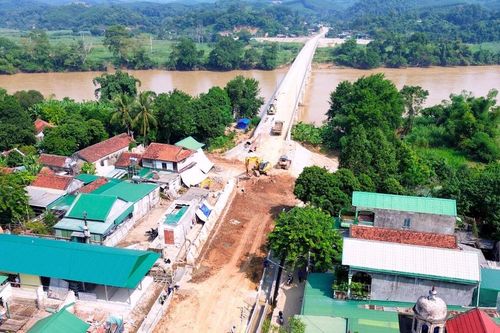 Huyện Con Cuông hoàn thành giải phóng mặt bằng dự án cầu Thanh Nam