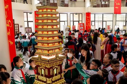 Vĩnh Phúc: Người đưa tháp gốm men Chùa Trò thành sản phẩm lưu niệm độc đáo