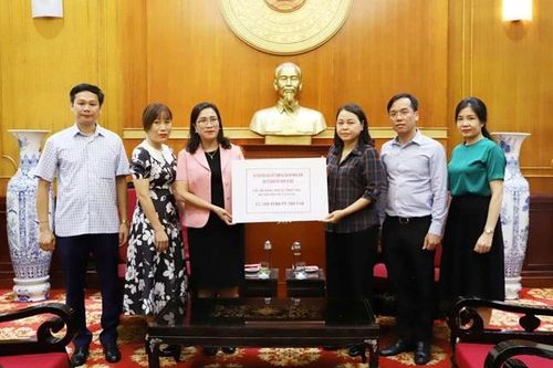 Đề xuất xây dựng chính sách trọng dụng nhà khoa học, trí thức Việt ở nước ngoài