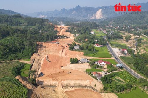 Gỡ vướng mặt bằng đẩy nhanh tiến độ thi công cao tốc cửa khẩu Hữu Nghị - Chi Lăng