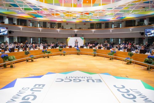 EU và các nước vùng Vịnh tìm cách thỏa hiệp về vấn đề Ukraine, Trung Đông