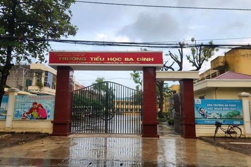 Hiệu trưởng lên tiếng vụ cô giáo véo tai, đánh học sinh lớp 1 bầm tím lưng