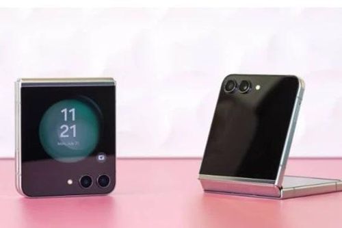 Siêu phẩm màn hình gập Galaxy Z Flip5 giảm khủng gần 15 triệu, phụ kiện thời trang sành điệu dành tặng phái đẹp 20/10