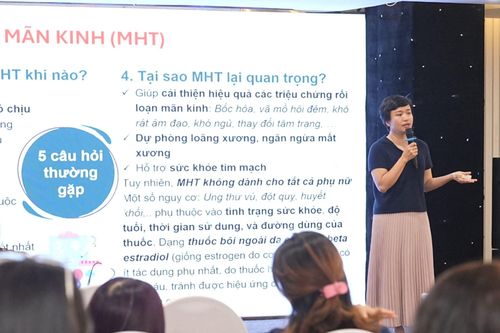 Bác sĩ, chuyên gia khuyên phụ nữ gặp rối loạn sức khỏe sinh sản 'đừng chịu đựng trong im lặng'