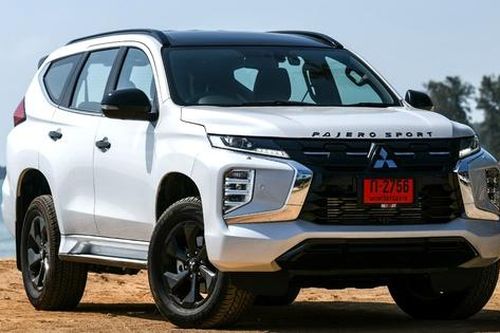 Mitsubishi Pajero Sport giảm giá gần 300 triệu để xả hàng tồn