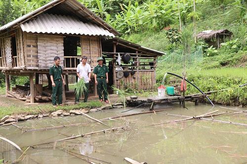 'Điểm tựa' biên cương (Bài 1): Khi 'nhà' có đảng viên