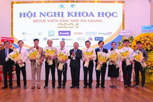 Bệnh viện Sản - Nhi An Giang tổ chức hội nghị khoa học