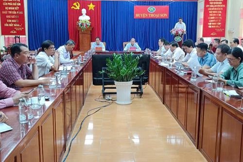 Thoại Sơn tổ chức hội nghị báo cáo viên tháng 10/2024