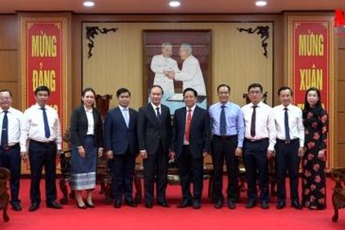 Tổng lãnh sự nước Cộng hòa Dân chủ Nhân dân Lào tại TP. Hồ Chí Minh thăm, chào xã giao lãnh đạo tỉnh An Giang