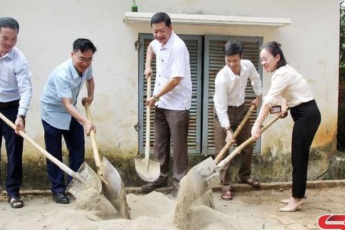 Khởi công xây dựng nhà ở bán trú Trường THCS Pắc Ngà