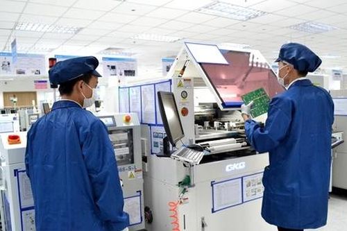 Loạt thách thức doanh nghiệp trong 'cuộc cách mạng' chuyển đổi số, chuyển đổi xanh