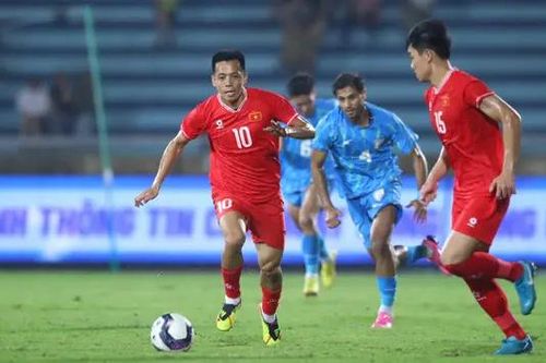 Đội tuyển Việt Nam bị tụt hạng trên BXH FIFA