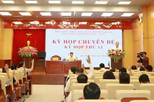 Thông qua 16 nghị quyết về lĩnh vực đầu tư công