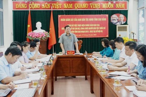 Giám sát việc thực hiện chính sách đào tạo, bồi dưỡng, bố trí cán bộ, công chức người dân tộc thiểu số tại Sở Nội vụ