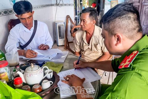 Phát hiện 1 tàu cá chở 9 thiết bị VMS của tàu cá khác