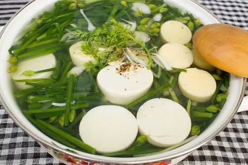 Gợi ý món ngon, đơn giản từ lá hẹ