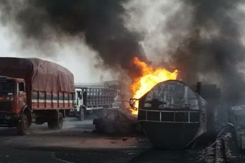 Ít nhất 94 người thiệt mạng trong vụ nổ xe chở nhiên liệu ở Nigeria
