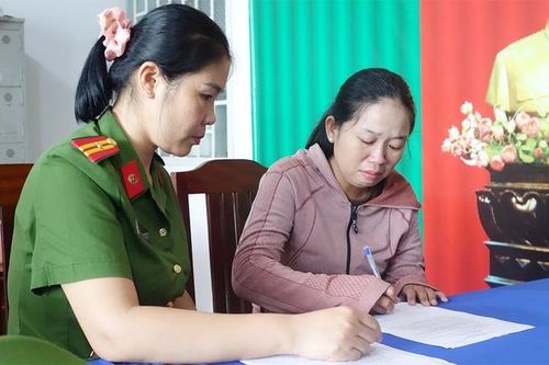 Bắt nhân viên chiếm đoạt hàng trăm triệu đồng của chủ cửa hàng nội thất