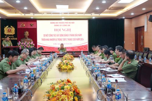 Gương mẫu đi đầu xây dựng lực lượng Công an Thủ đô trong sạch, vững mạnh