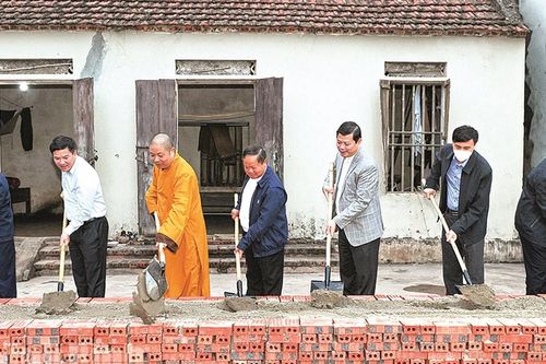 Tích cực vun trồng lòng yêu nước
