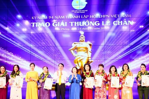 Hải Phòng: 8 phụ nữ tiêu biểu, xuất sắc nhận Giải thưởng Lê Chân