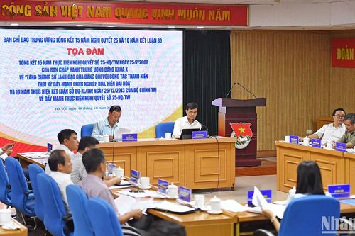 Một số cấp ủy, địa phương vẫn có lúc 'khoán trắng' nhiệm vụ cho tổ chức Đoàn