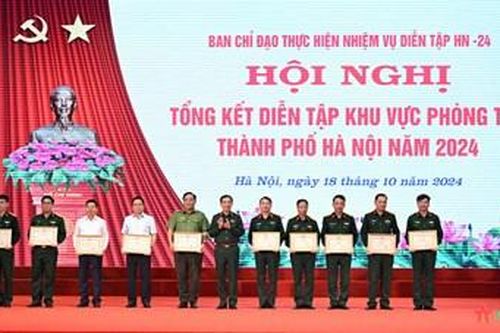 Đại tướng Phan Văn Giang dự hội nghị tổng kết diễn tập khu vực phòng thủ thành phố Hà Nội