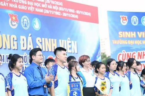 Giải bóng đá sinh viên trường ĐH Mở Hà Nội: 400 cầu thủ tranh tài, hứa hẹn mùa giải bùng nổ