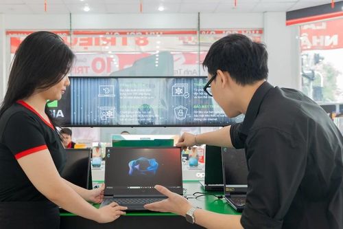 Hợp tác cùng Nvidia, FPT Shop khai trương hai điểm trải nghiệm Laptop AI