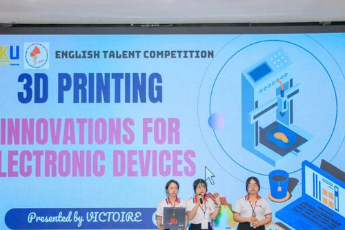 Sinh viên ĐH Đà Nẵng tranh tài sôi nổi tại cuộc thi tiếng Anh