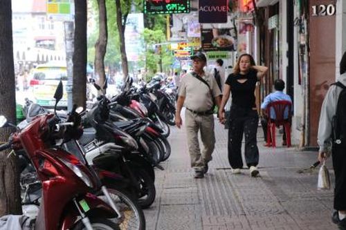 TP.HCM thu gần 5 tỷ đồng từ cho thuê vỉa hè