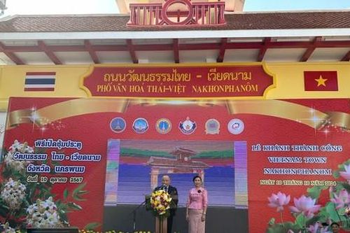 Đoàn công tác của Bộ Ngoại giao thăm và làm việc tại Đông Bắc Thái Lan