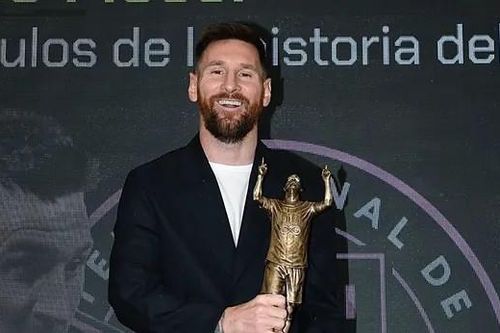 Messi nhận danh hiệu số 1, tiết lộ điều thú vị