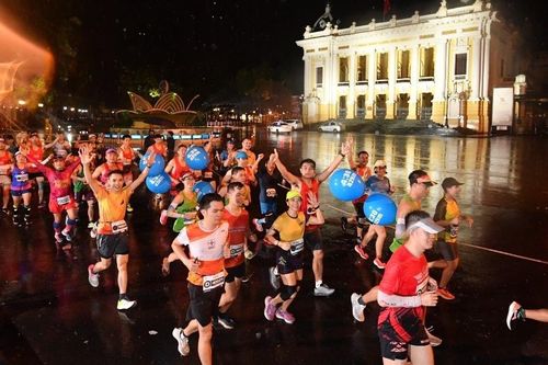 Giải Marathon Quốc tế Hà Nội Techcombank mùa 3 truyền cảm hứng với kỷ lục mới
