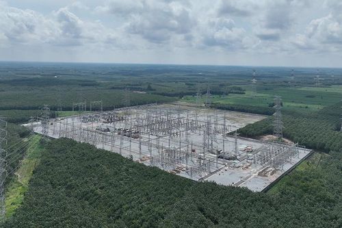 Đóng điện nhánh rẽ đường dây 220kV đấu nối từ Trạm biến áp 500kV Chơn Thành