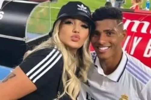 Xét nghiệm ADN con gái, cựu cầu thủ Real Madrid phát hiện sự thật 'động trời'