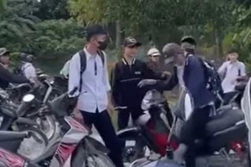 Nam sinh lớp 11 ở Quảng Bình bị bạn đánh phải nhập viện