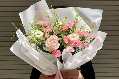 Quà tặng 20/10 ý nghĩa và độc đáo cho mẹ, vợ, bạn gái, cô giáo