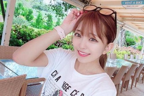 Nữ ca sĩ lừa tiền hơn 100 người đàn ông qua ứng dụng hẹn hò, bị phạt 4 năm tù treo