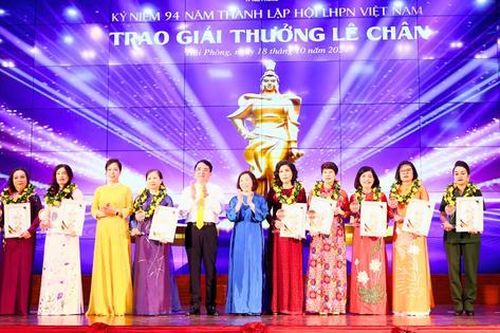 Hải Phòng: 8 phụ nữ tiêu biểu nhận Giải thưởng Lê Chân lần thứ 13