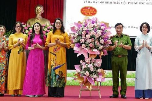 Ra mắt mô hình 'Phụ nữ Học viện cảnh sát nhân dân rèn luyện thể chất - Khỏe đẹp mỗi ngày'