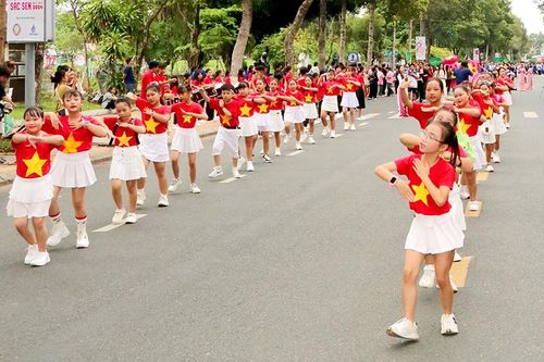 Tăng cường thực hiện quy định về chăm sóc, nuôi dưỡng trẻ em