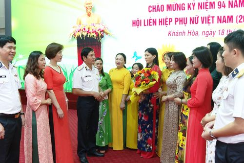 Vùng 4 Hải quân: Gặp mặt cán bộ, hội viên phụ nữ nhân Ngày Phụ nữ Việt Nam
