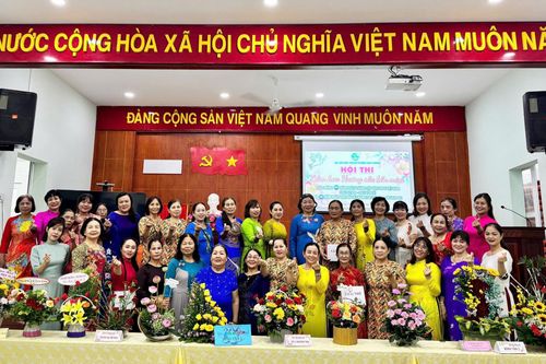 Hội Liên hiệp Phụ nữ phường Vĩnh Trường: Tổ chức hội thi cắm hoa 'Hương sắc bốn mùa'