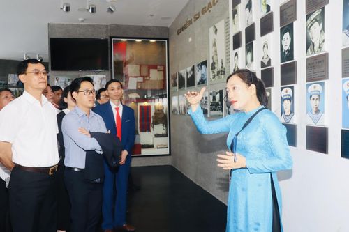 Tạo sức hấp dẫn cho du lịch về nguồn
