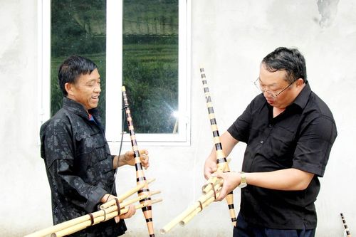 Nghệ nhân Lù Mí Thào - người giữ hồn khèn Mông