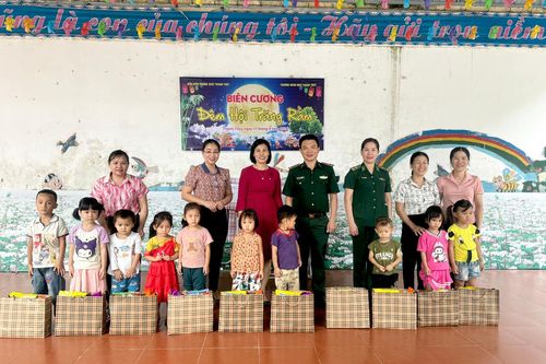 Mở rộng dân chủ ở Đồn Biên phòng Cửa khẩu Quốc tế Thanh Thủy